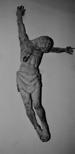 Christus aus Birkenholz gekalkt